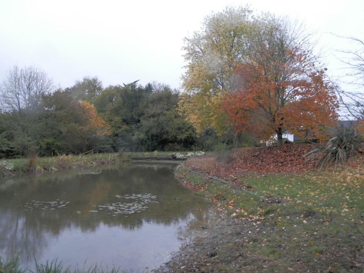 Vallée des Ardoisières Mael-Carhaix Exterior foto