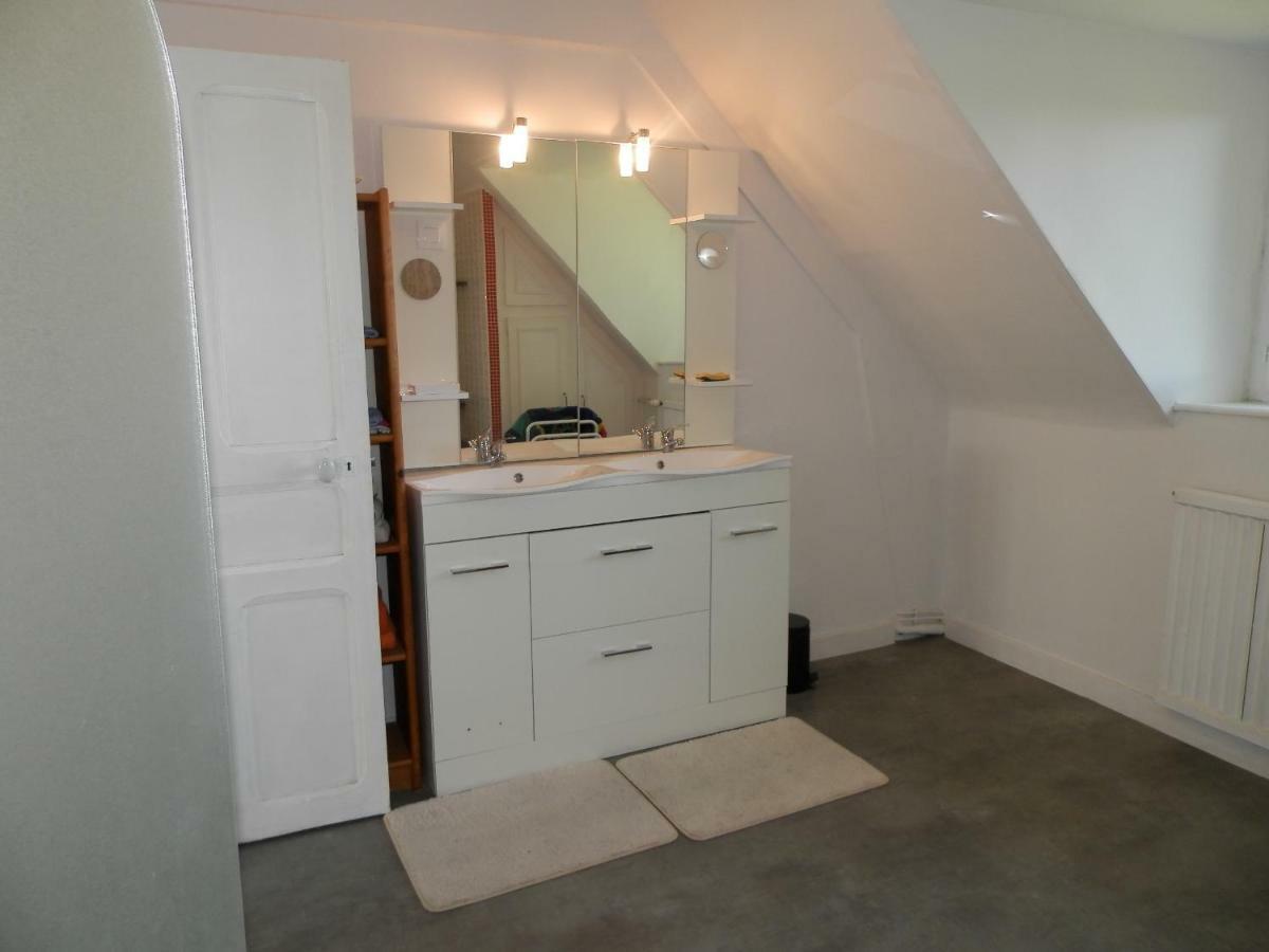 Vallée des Ardoisières Mael-Carhaix Habitación foto